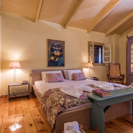 Villa Sarakino House Of Literature Agios Dimitrios  Esterno foto